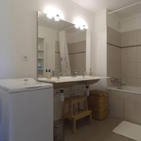 Apartamento T3 Pour 6 Pers, Balcon, Parking, - Fr-1-803-96