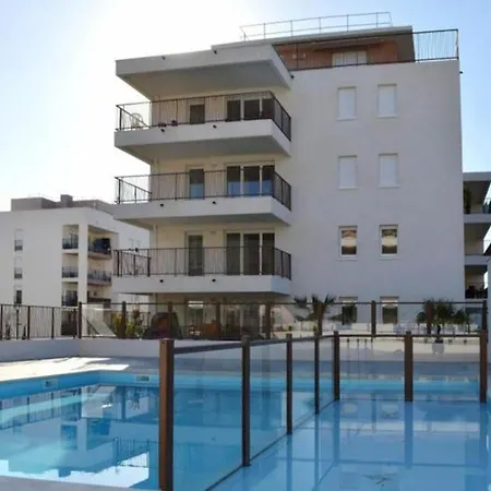 T3 Pour 6 Pers, Balcon, Parking, *
