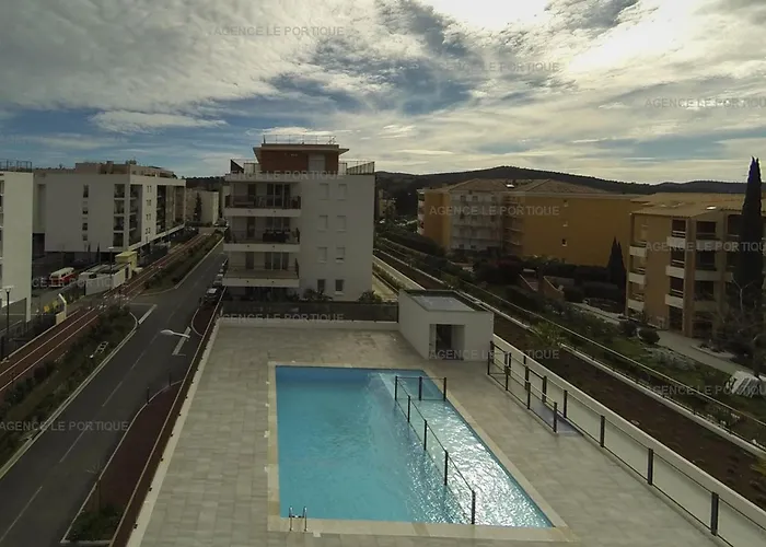 T3 Pour 6 Pers, Balcon, Parking, - Fr-1-803-96